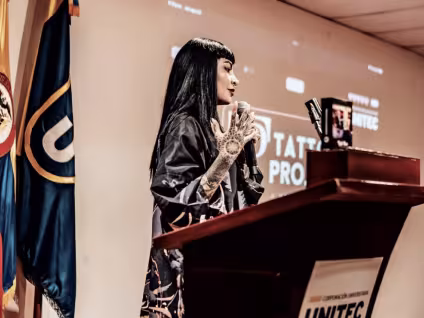 img-vida-en-la-u-galeria-2